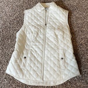 Croft & barrow white vest. Size small. Never worn